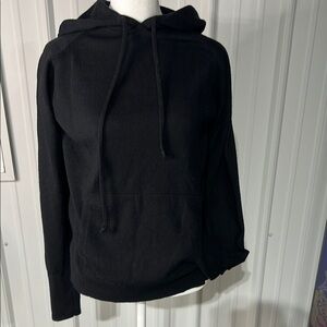 Black Hooded Women's Sweater LULULEMON size 8